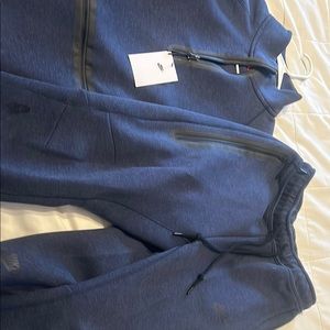 Nike tech jogging suit new size small Dark Blue Pullover with Zipper Pocket
